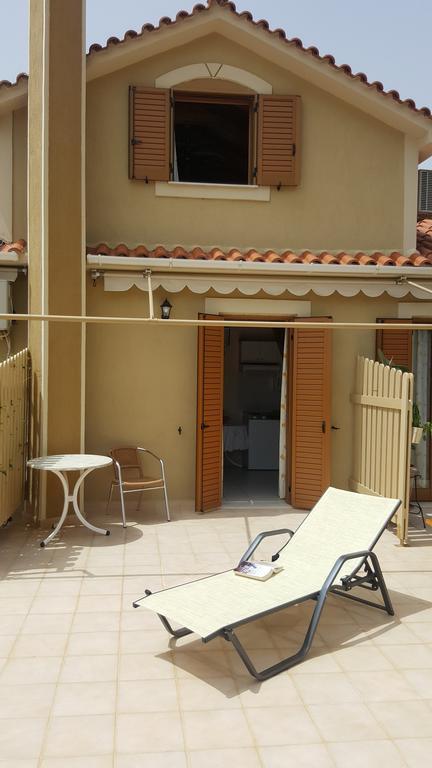Epi Apartments ลูร์ดฮาตา ภายนอก รูปภาพ