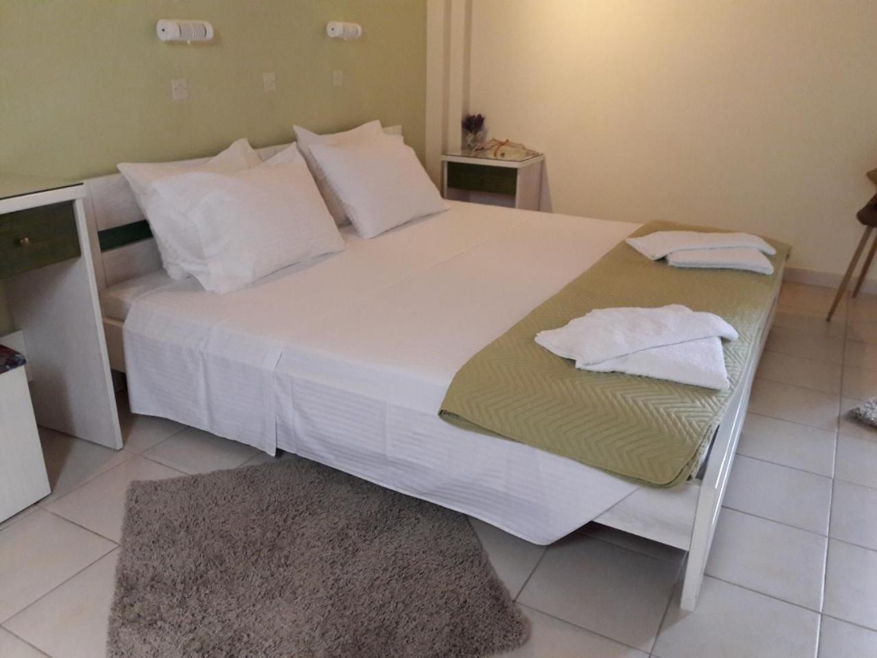 Epi Apartments ลูร์ดฮาตา ภายนอก รูปภาพ