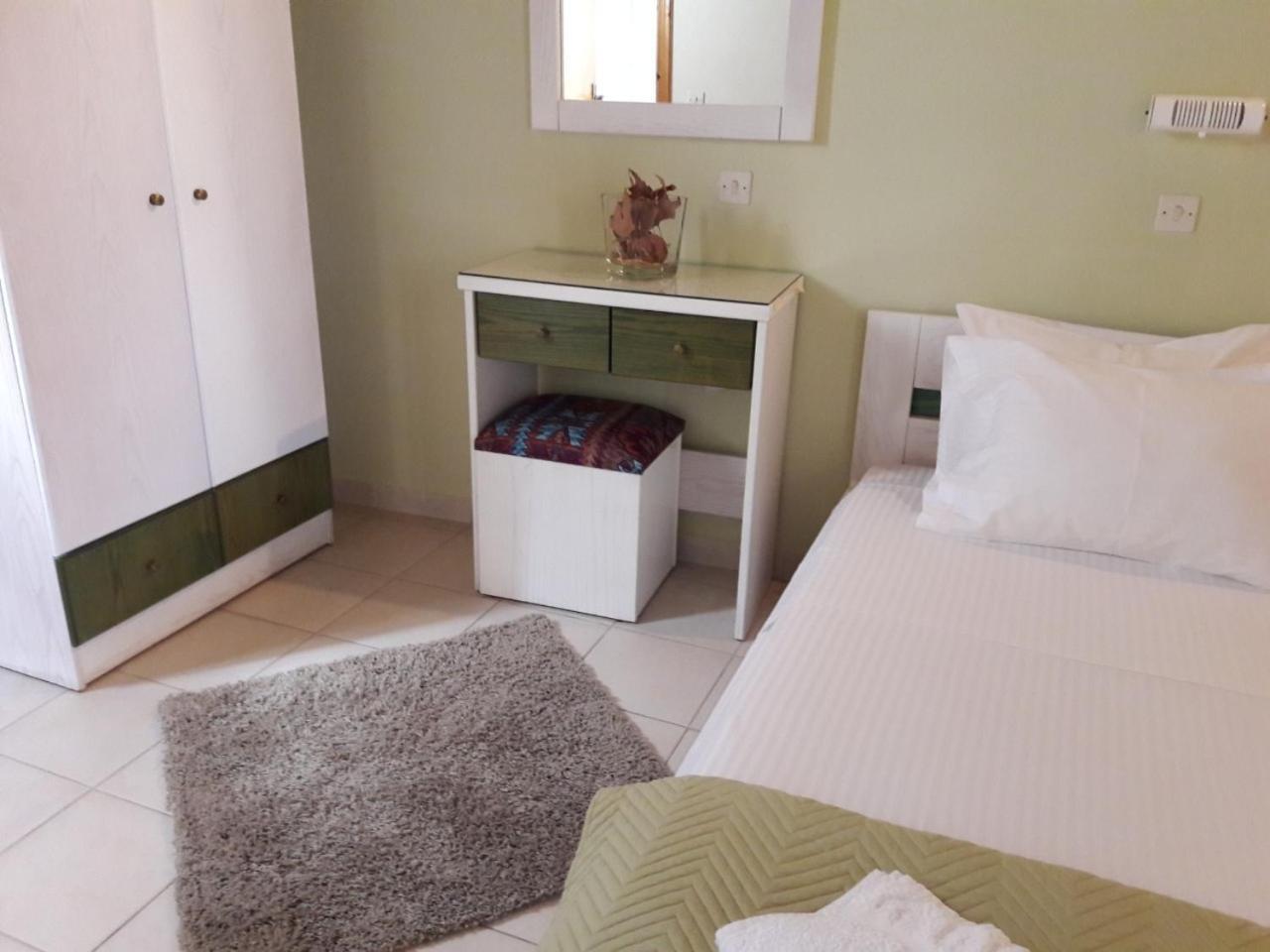 Epi Apartments ลูร์ดฮาตา ภายนอก รูปภาพ
