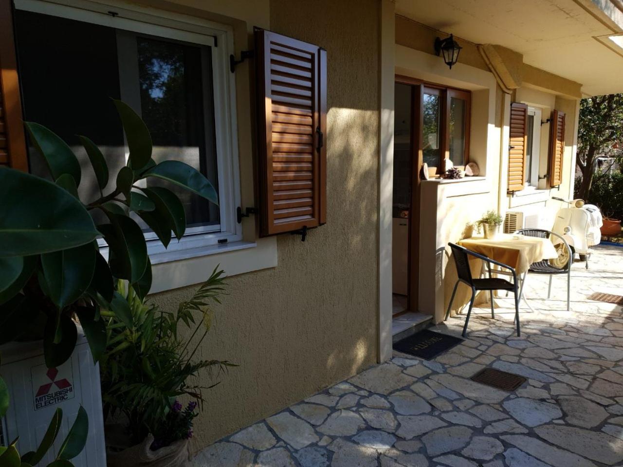 Epi Apartments ลูร์ดฮาตา ภายนอก รูปภาพ