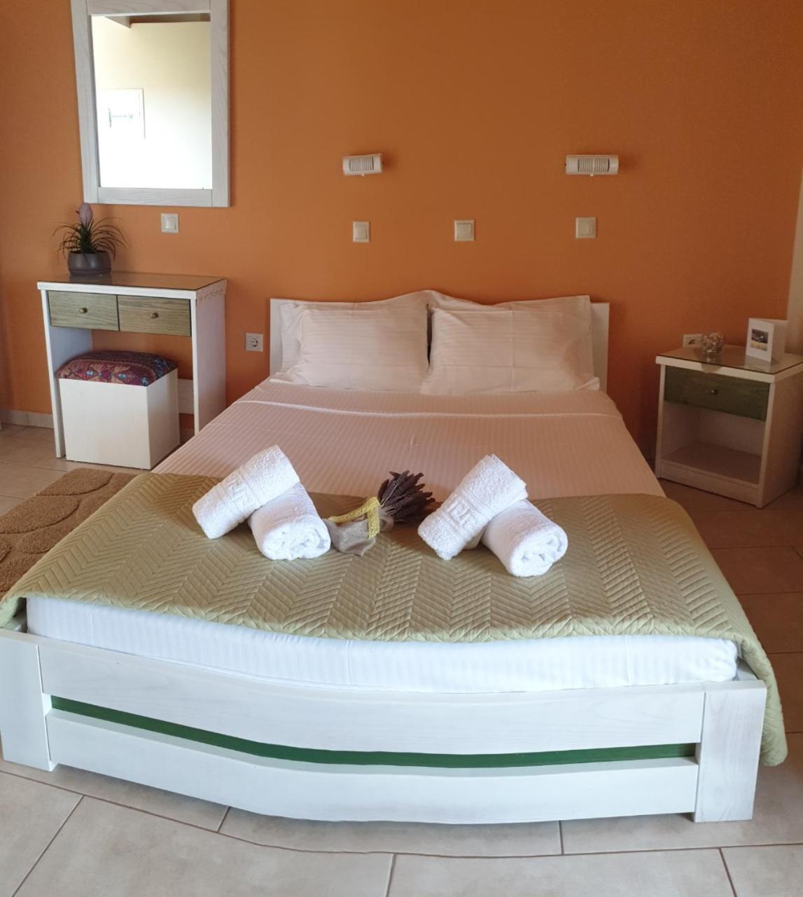 Epi Apartments ลูร์ดฮาตา ภายนอก รูปภาพ